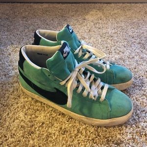 Nike SB Men’s Mid Skate Shoe